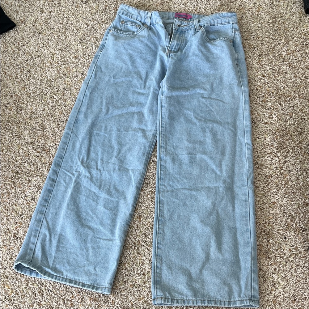 EDIKTED light wash jeans size Small